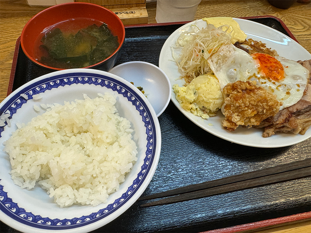 そのだのチャーシューエッグ定食