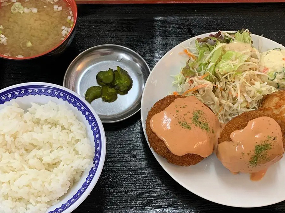 そのだのメンチカツ定食