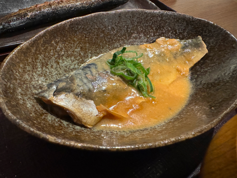 しんぱち食堂の鯖の味噌煮