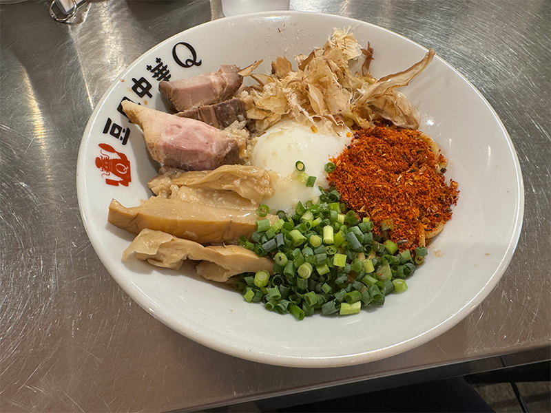 立ち呑みとラーメン れんげのまぜそば