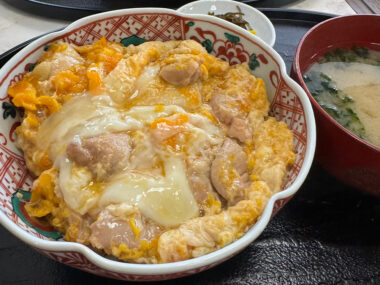 よし川食堂の親子丼