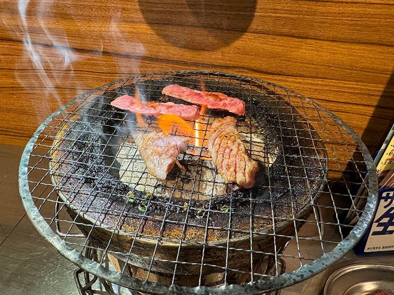 ばかとあほ姪浜店の七輪焼き