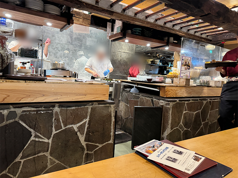 川太郎博多店の店内