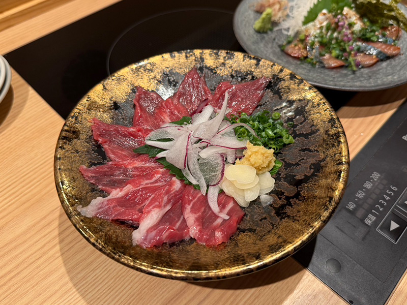 博多もつ鍋 前田屋 総本店の本場熊本直送馬刺し