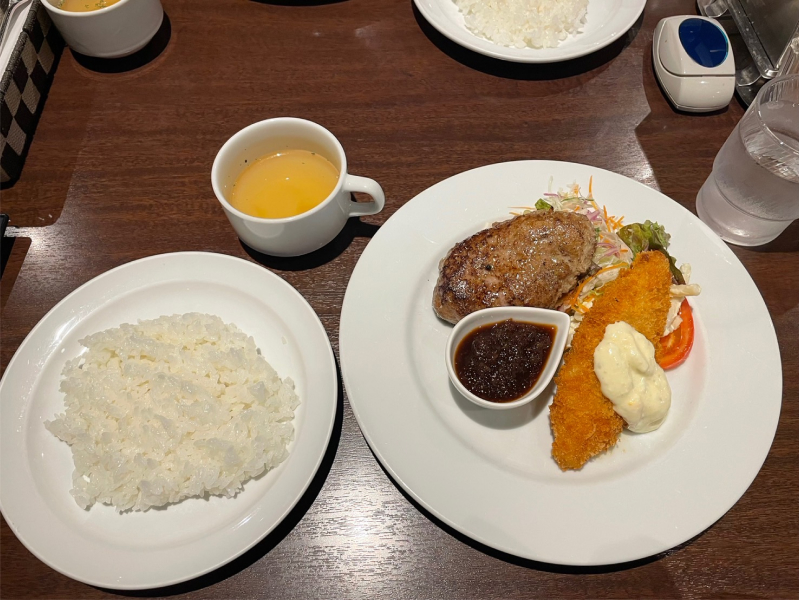 ビアレストラン Pubキリンの白身魚とハンバーグ