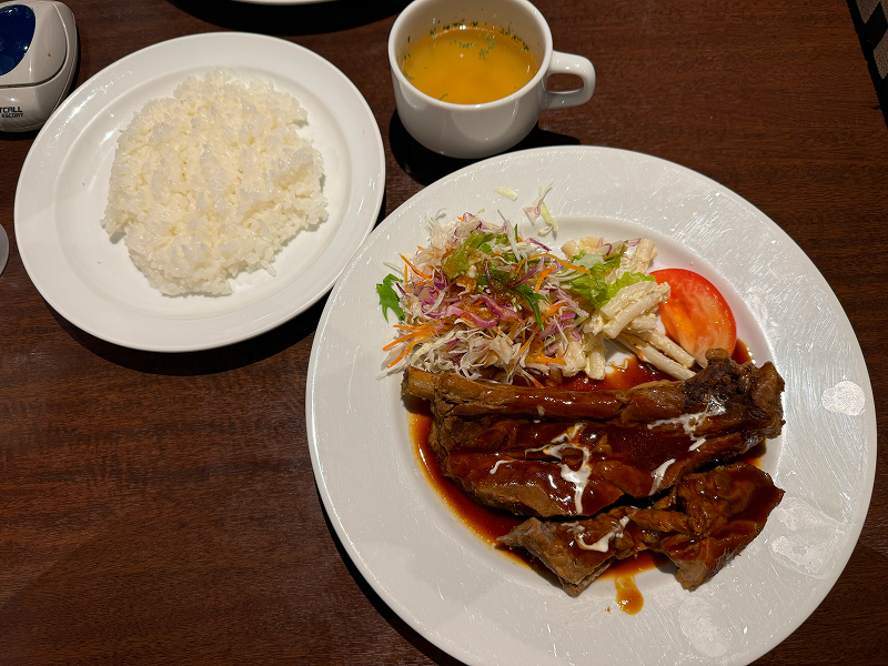 ビアレストラン Pubキリンのスペアリブ煮込み