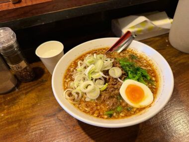 あづま屋担々麺 悠泉の担々麺