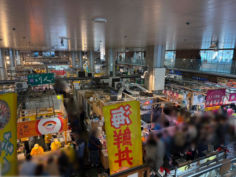 唐戸市場のの人の多さ