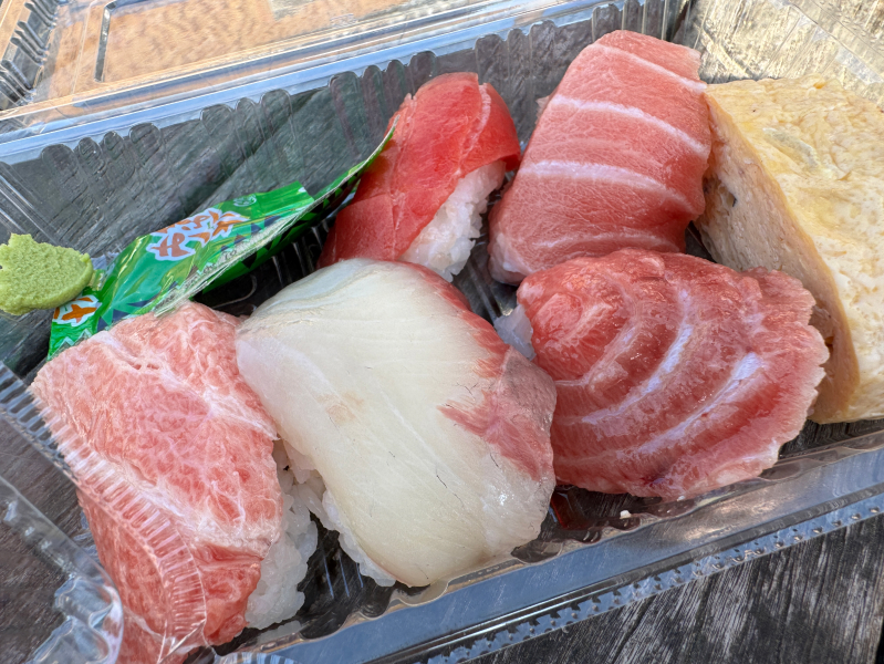 唐戸市場の寿司