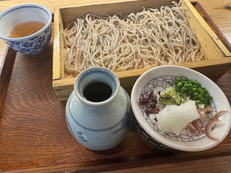 そば処 テツ美の板そば