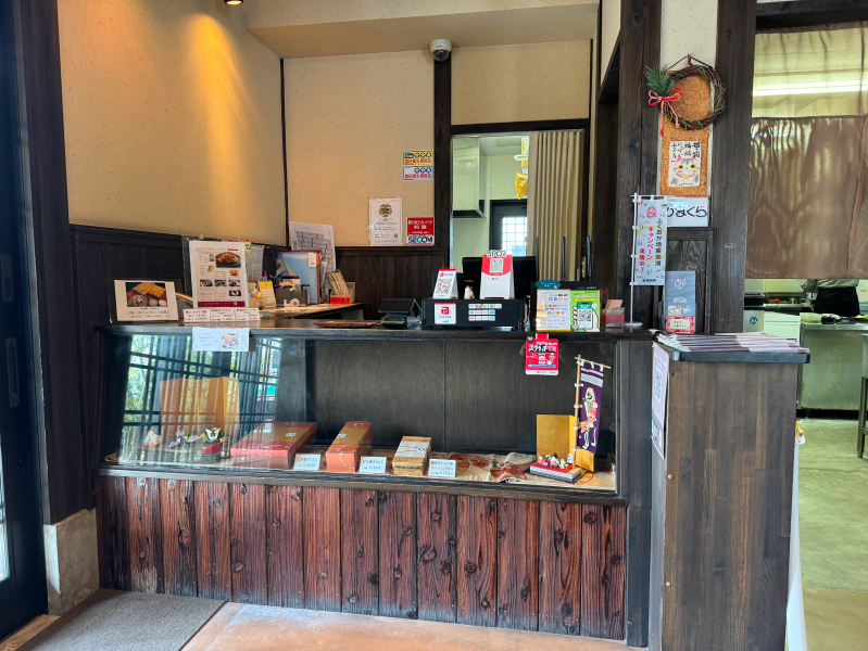 町家かふぇ かまくら 西福岡店の店内