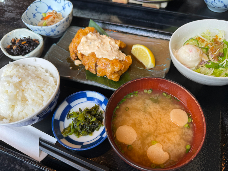 町家かふぇ かまくら 西福岡店のチキン南蛮