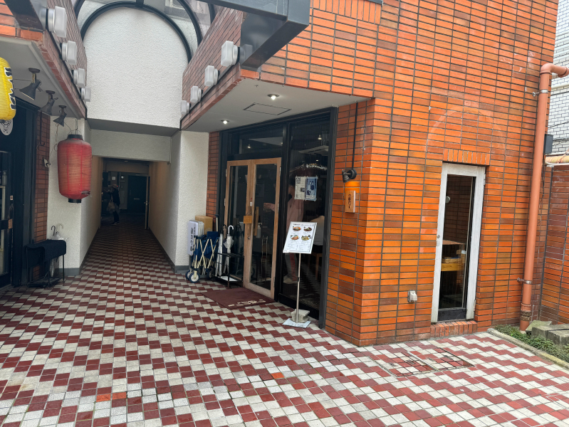 クボカリー 大名店の外観