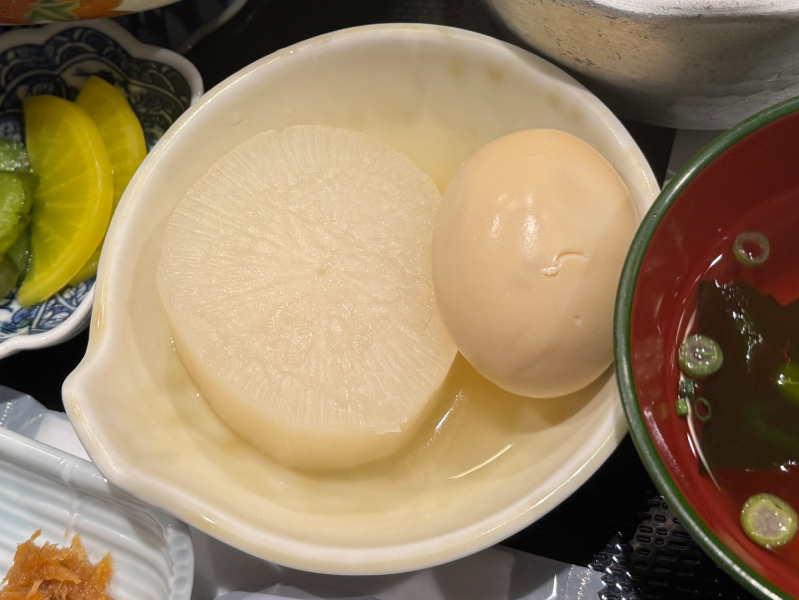 今日も大漁!天神 大晴海のおでん(大根・玉子)