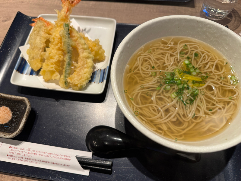 そばと酒と天ぷら 素やの天ぷらそば