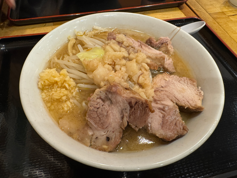 夢みてなんぼ 姪浜店の豚ラーメン